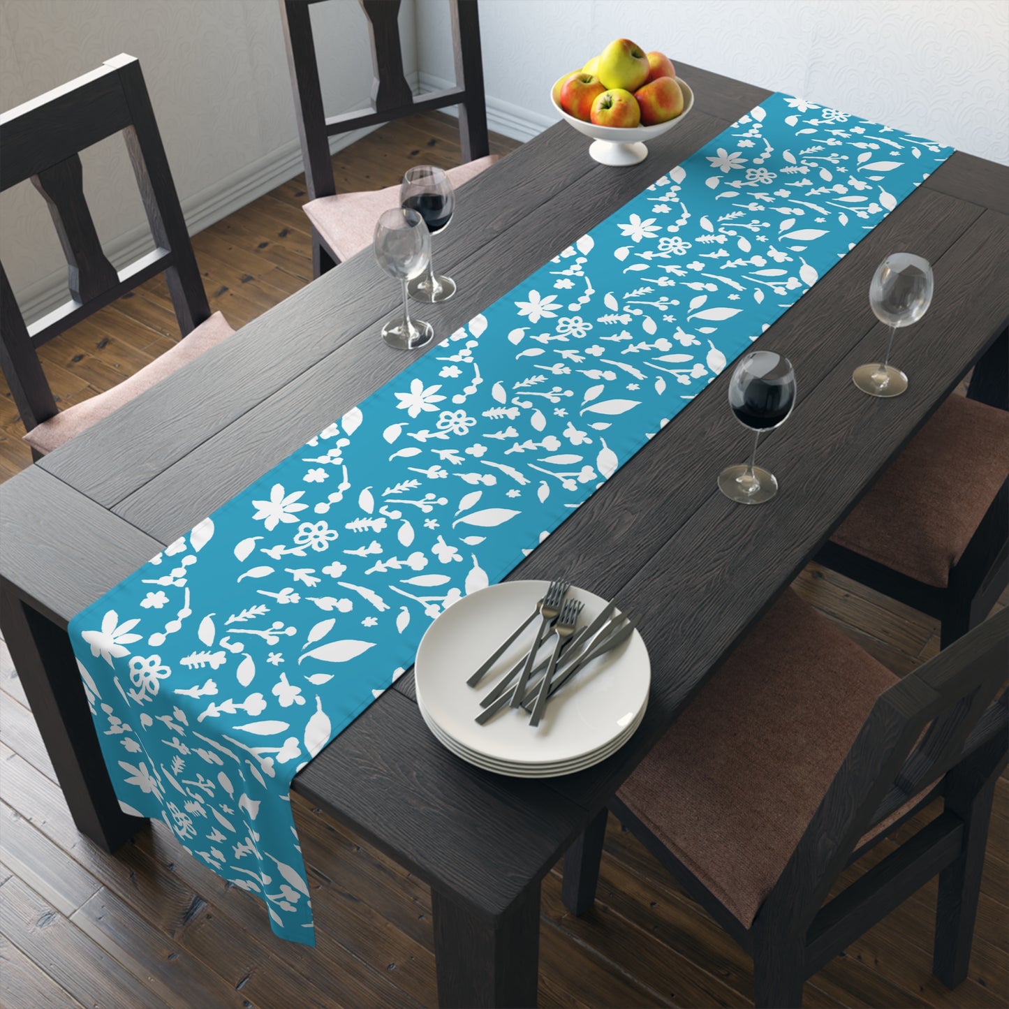 Turquoise Fall Foliage Table Runner (Cotton, Polyester)