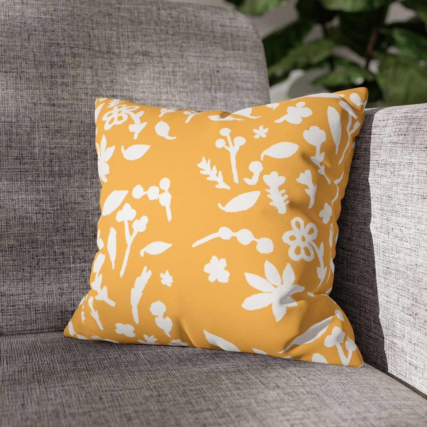 Bumblebee Fall Foliage Faux Suede Square Pillowcase