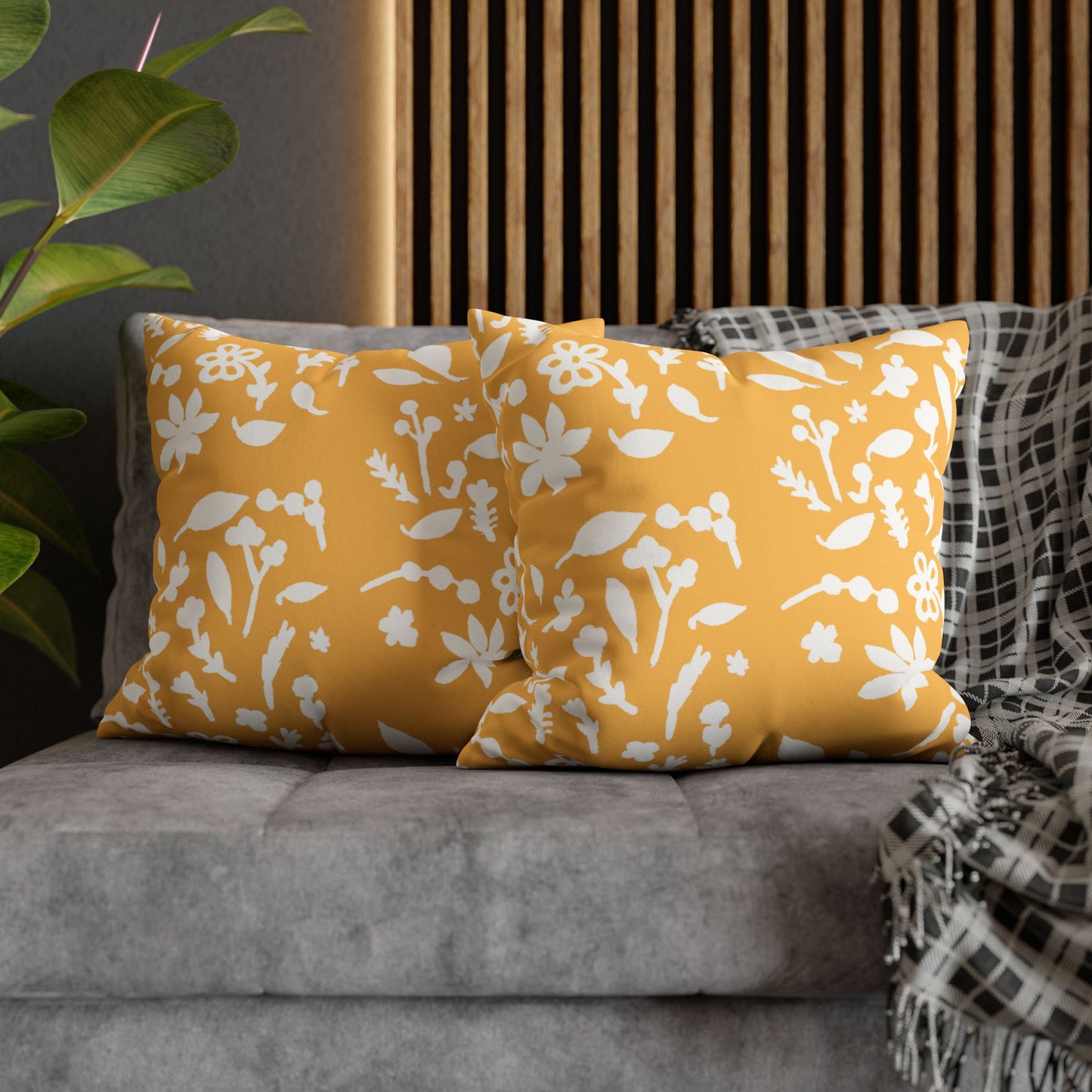 Bumblebee Fall Foliage Faux Suede Square Pillowcase